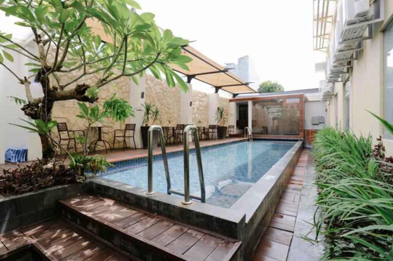 Favor Hotel Makassar City Center By Life Zewnętrze zdjęcie