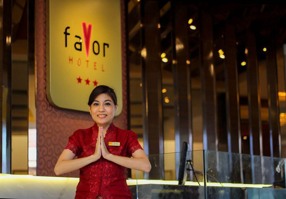 Favor Hotel Makassar City Center By Life Zewnętrze zdjęcie